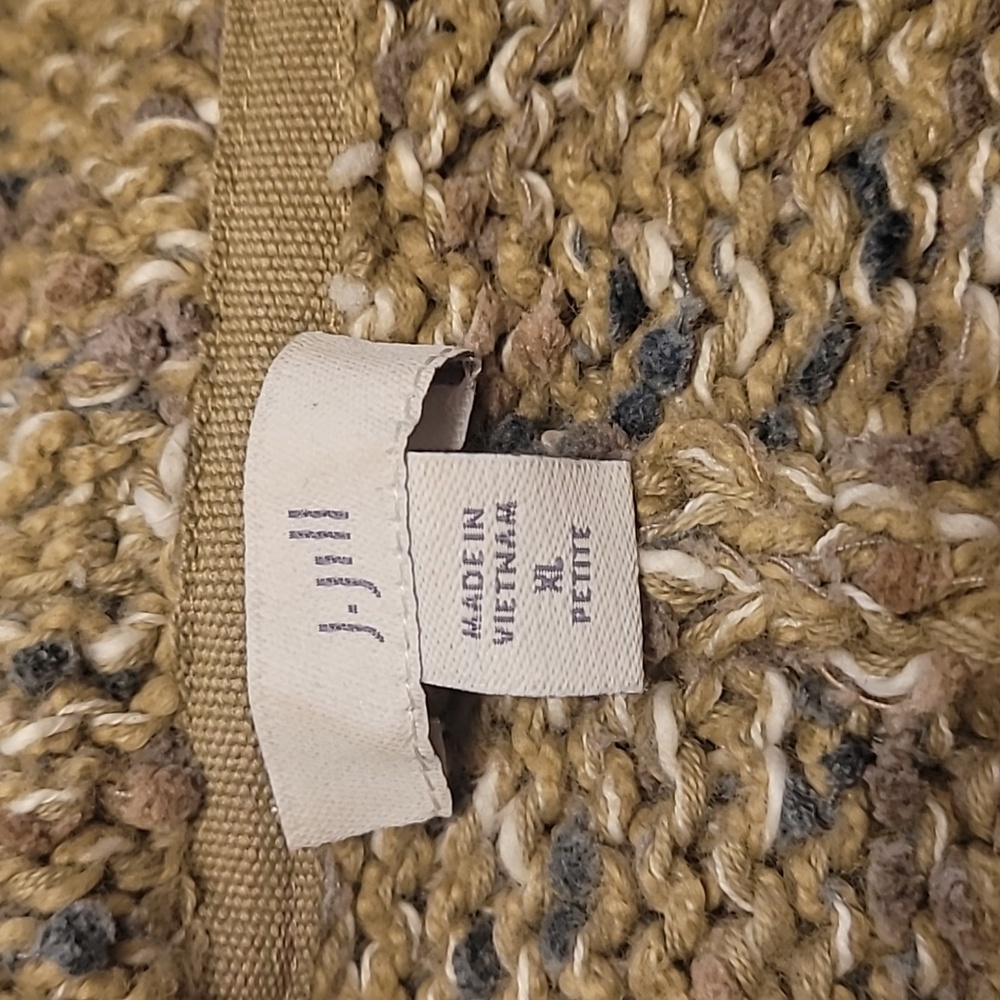 Beautiful J. Jill Green Speckled Knit Cardigan Sweater. - Picture 2 of 4